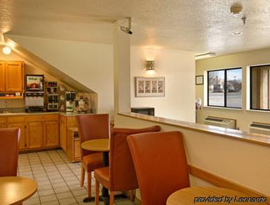 Hotel Super 8 By Wyndham Bloomfield Restaurante foto